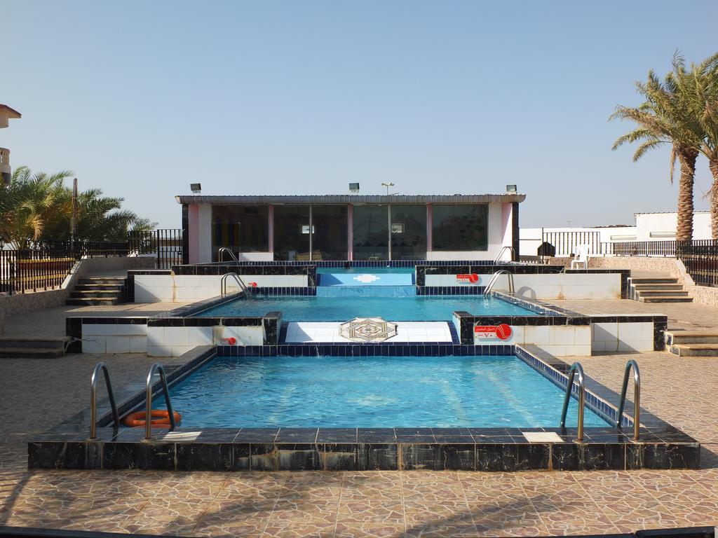 Al Ahmadi Plaza Resort Yanbu Exterior foto
